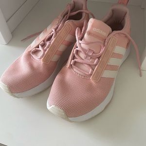 Womens addidas pink tennis shoes size 7 cloud foam super